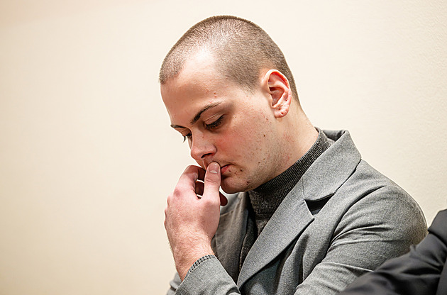 Při zběsilém ujíždění policii málem zabil dva lidi, dostal trest pod spodní hranicí