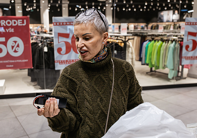 Sexuální hračky i oblečení. V Brně se baví nákupem zásilek s tajemným obsahem