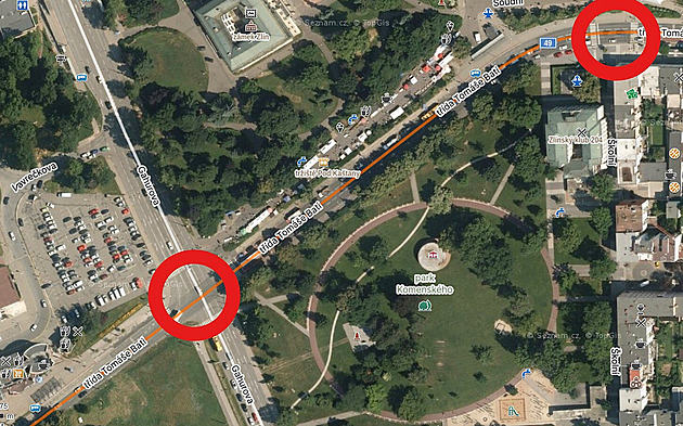 Semafory na klíčové křižovatce ve Zlíně mají po nehodě výpadek, dopravu řídí policie