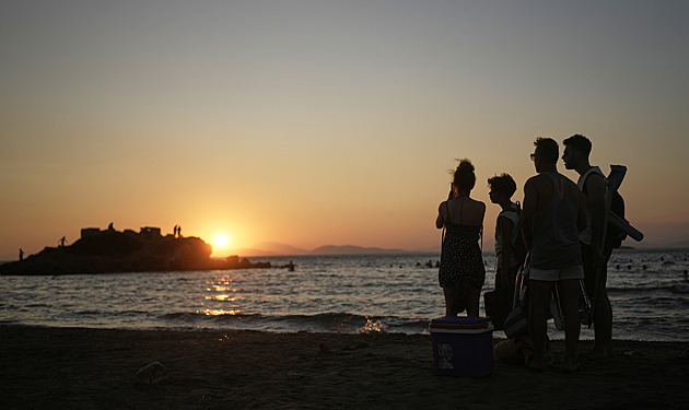 Cestovky hlásí další turisticky silnou sezonu. Těžila z ní regionální letiště