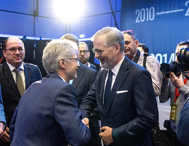 Ti, co přišli po nás, fňukají a kňučí, je to důkaz nekompetence, řekl Vystrčil