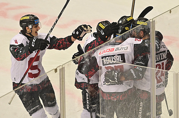 Velký obrat Sparty, ztráta Litvínova dál roste. Ve Vítkovicích zkolaboval fanoušek