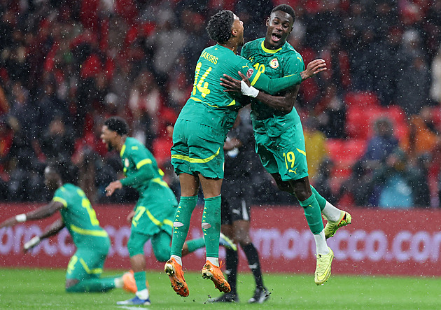 Šílené africké finále. Senegalci opustili hřiště kvůli sudímu, nakonec slaví titul