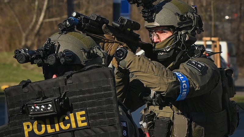 Kdo střílel na Děčínsku? Svědci popsali první detaily o vraždícím útočníkovi, zmínili drogy