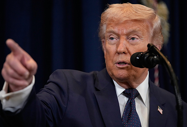 Eskalace v Hormuzském průlivu. USA zničily část íránských minonosných lodí