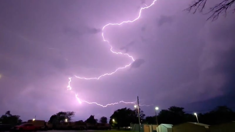 Rázná změna počasí: MAPA ukazuje pás silných dešťů. Kde hrozí náhlé bouřky?