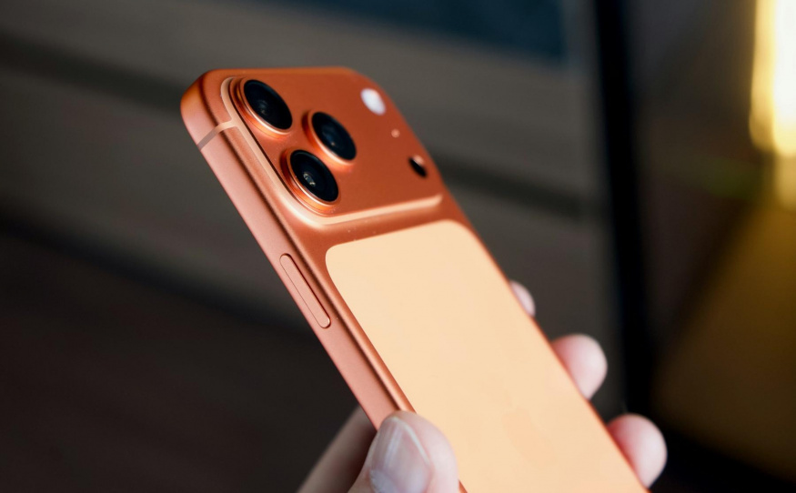 Nejlepší cena v historii: iPhone 17 Pro pořídíte za rekordních 649 Kč měsíčně