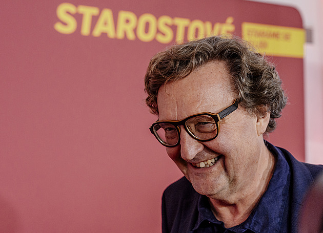 Antikampaň hnutí ANO nám paradoxně pomohla, chválí Starostové výsledky voleb