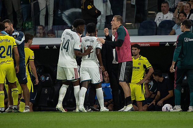 Vinícius se omluvil, ale rýpnutí do sudích si neodpustil. Karty prý dostává jen on
